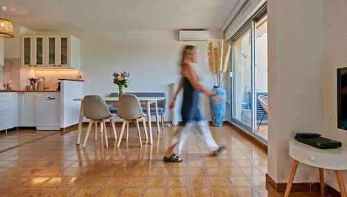 Sunrise -Swimming-pool-Saint-Tropez center-parking - Photo 5