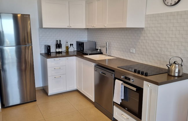 PORT CITY HAIFA - Balcony Beachfront - Foto 3