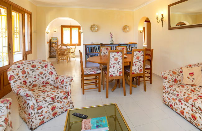 3 bedroom House in Benissa with private pool and garden - Photo 6