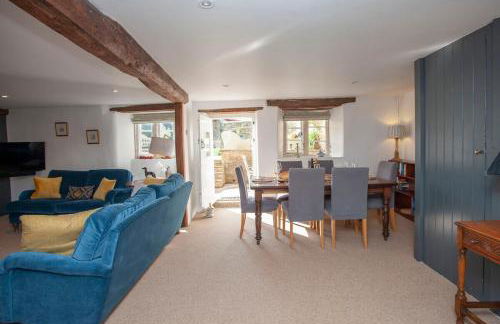 Charming Country House Nr Bath - Photo 52