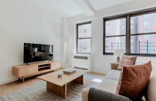 Blueground Midtown E wd doorman nr E River NYC-1527 - Photo 3