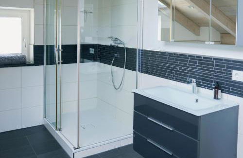 Lichtdurchflutete Wohnung mit großer Dachterrasse - Foto 25