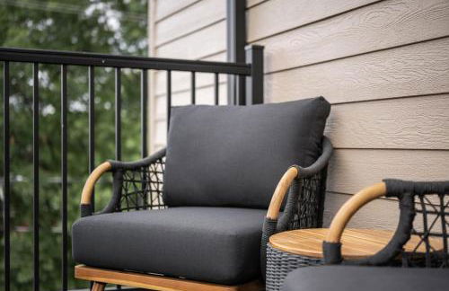 PFR Suites - Highland, 3BR 2BA Shadyside Condo, Penthouse Unit, 2 Decks, Off-Street Parking, 4th Floor Walkup - Foto 23