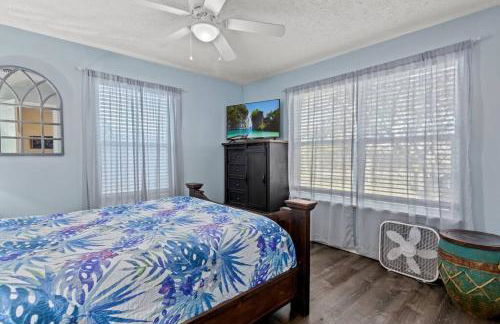 Pirates Cove - Private Pool, Seasonal Hot Tub, Game Room, Close to Beach, Pets OK - Photo 22