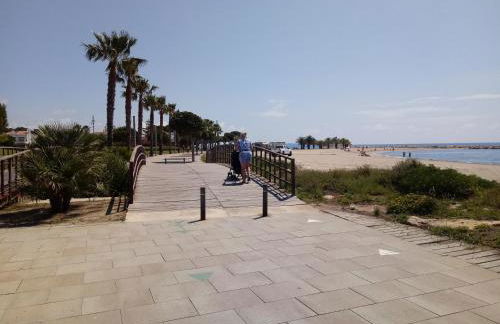 Cambrils primera linea de playa Urbanizacion La Dorada - Photo 17