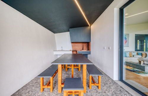 Vila Aguarelas with pool by Stay Madeira Island - Foto 36