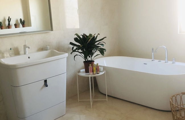 Impeccable 5 Beds Villa in Dubai - Foto 38