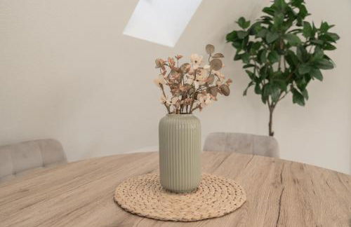 FEEL GOOD HOMES Ruhig-Klimaanlage-WLAN-Regendusche - Foto 12