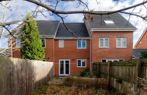 FREE parking, LARGE House for Contractors & Families, Sleeps 7, 25 mins to MANCHESTER & LIVERPOOL - Foto 78