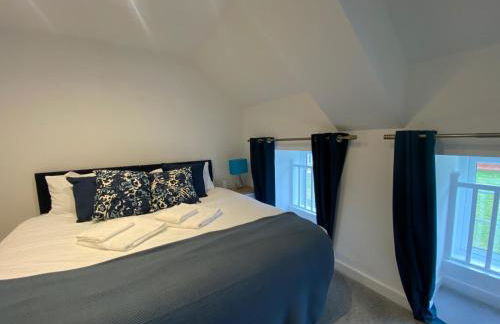 2-Bedroom Contractor Stay - Gated Parking & Fast WiFi - Photo 39