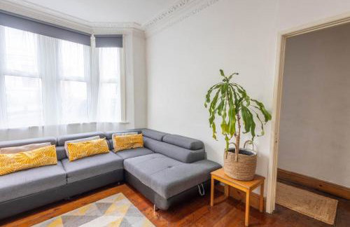 Large House, Garden, 3 Bedrooms - Foto 3