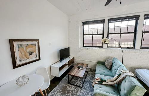 Sleepover Charming 1BD 1BA Wichita Lofts - Foto 75