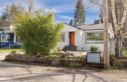 Modern 2BR Retreat w Maple Leaf UW&Park - Foto 8