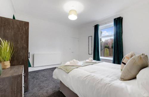 NEW! 4BR in Stanley - Photo 17