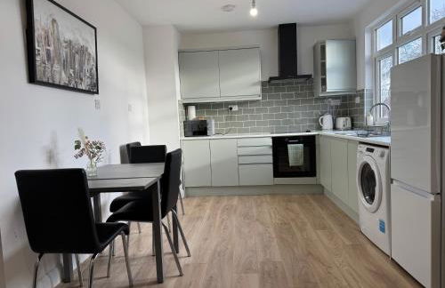 Beddington Village Serviced Accommodation - Foto 13