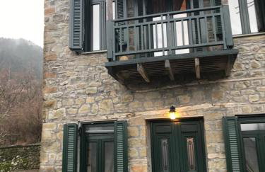 Δάφνη 1933, Λιθόχτιστο Αρχοντικό στο Βουνό - Foto 1