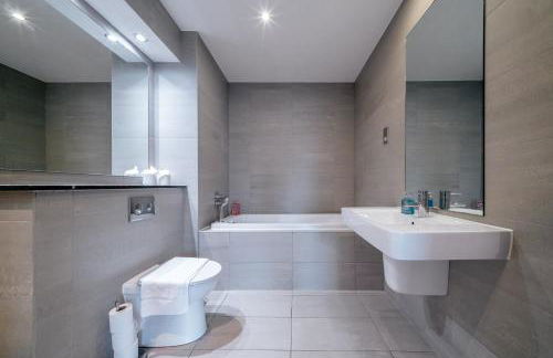 Weston's Penthouse sleep 11, 8 Beds Free Parking - Foto 21