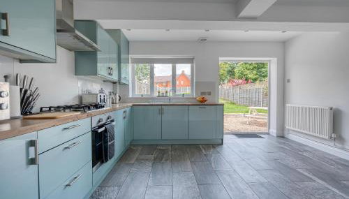 The Moseley House 4BR with Free Parking - Foto 4, Garden view, stove, dishwasher, pet friendly, toaster, minibar