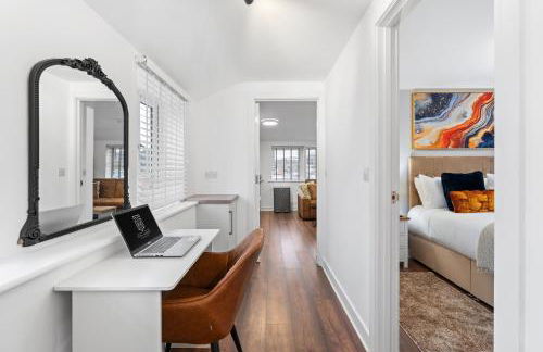 Light And Bright Apartment In The Middle Of Andover - Photo 2