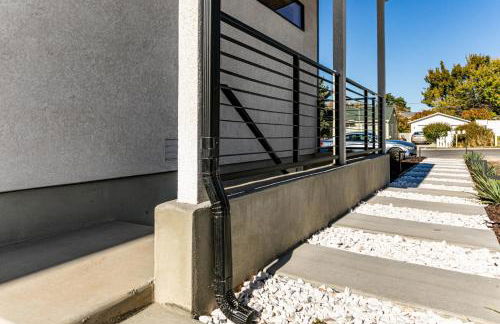 Modern Style Apartment Near Canyon RSL and expo - Foto 23