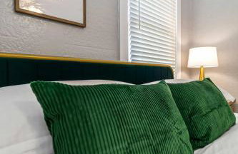 Bankers Hill Hideaway with AC Views and Parking - Foto 30