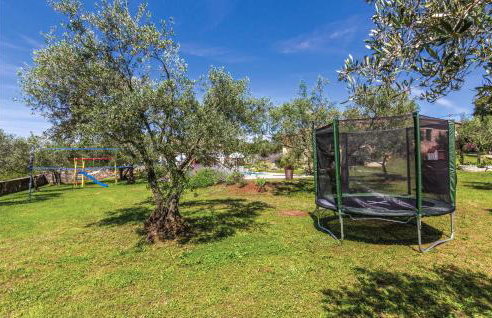 4 Bedroom Nice Home In Buje - Foto 21