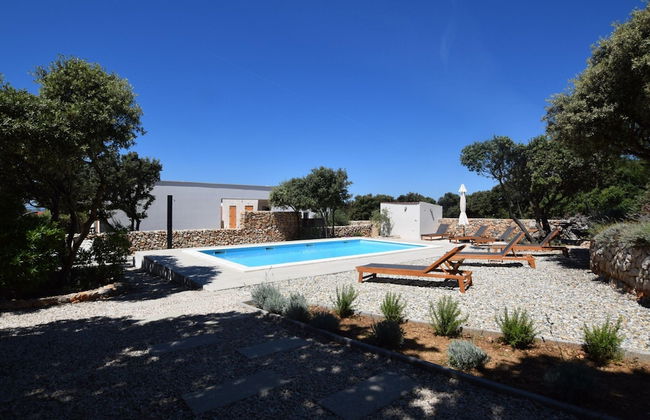 Holiday House in a Quiet Area Near the Sea, Private Garden, Terrace and BBQ - Foto 14