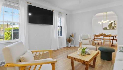 Family Home and Private Backyard - Foto 5