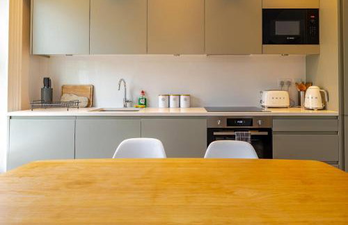 Charming Apartment Steps Away From Islington - Foto 7