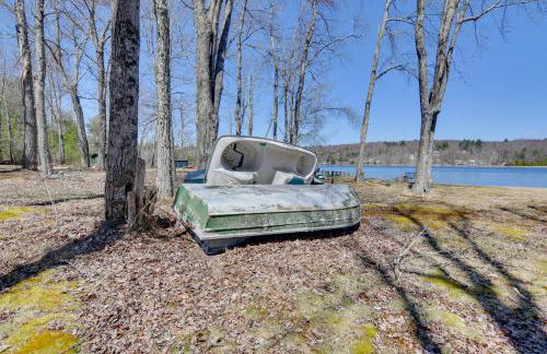 Shared Fire Pit and Kayaks Catskills Lake Retreat! - Foto 21