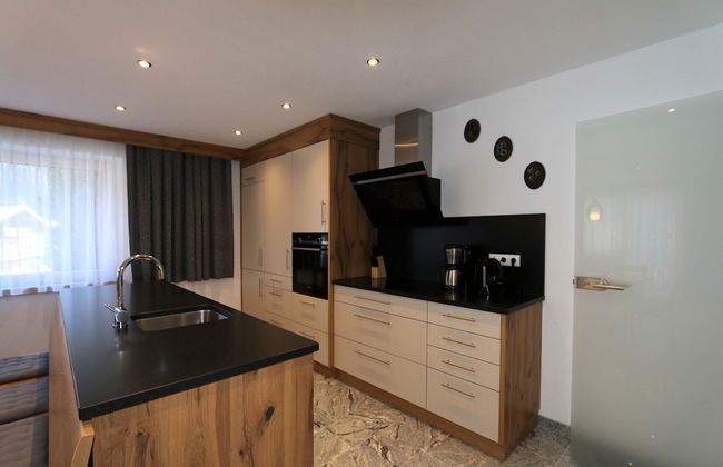 High-quality Holiday Apartment in Oberkrimml Near Waterfalls - Foto 16