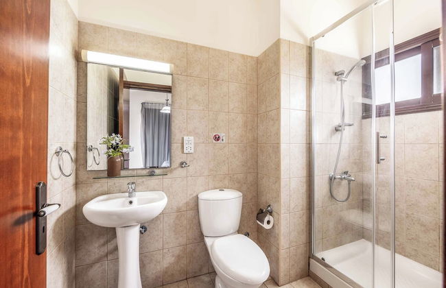 Villa Ay Kyriaki - Photo 17