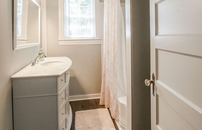 Historic Cottage for 6 Porch swing Pets - Foto 35