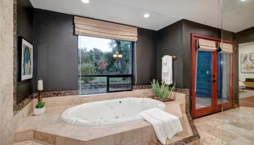 Elegant Granite Bay Getaway Tall Pine Home - Foto 1