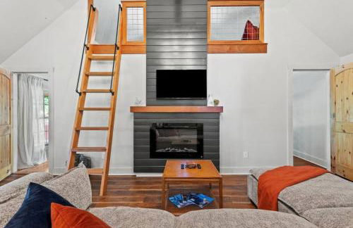 Hot Tub - Furnace Mountain Retreat - #RRG - Foto 12