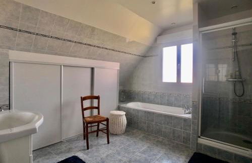 Family Home - Aux portes de l'Histoire - Foto 29