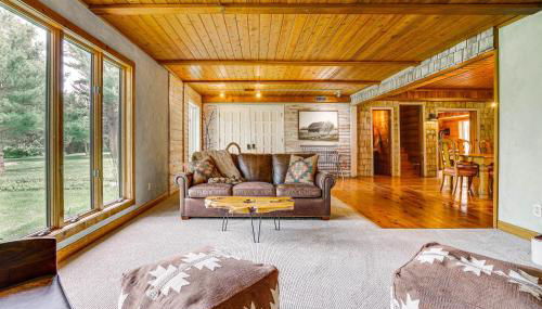 Picturesque Lake Elmo Cottage with Fire Pits! - Foto 5