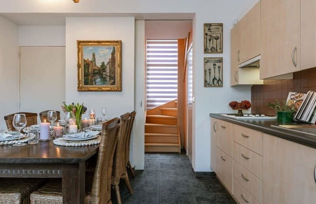 Charming Town-house in the Center of Bruges - Photo 9