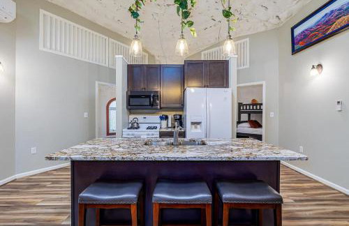 Secluded LUX Bunker Hot Tub, Views & Trails - Foto 17