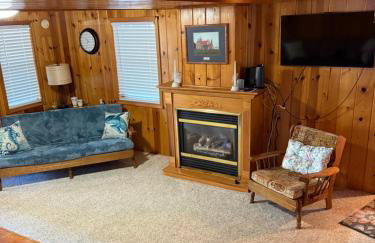 CabinSnowmobile TrailsIce FishingFireplace - Foto 1
