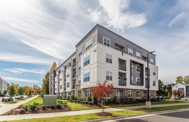 Kasa FreeMoreWest Charlotte - Foto 1