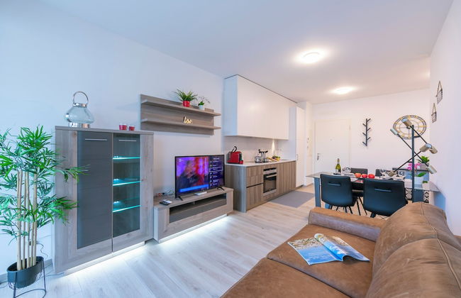 Enchanted Home - Photo 6