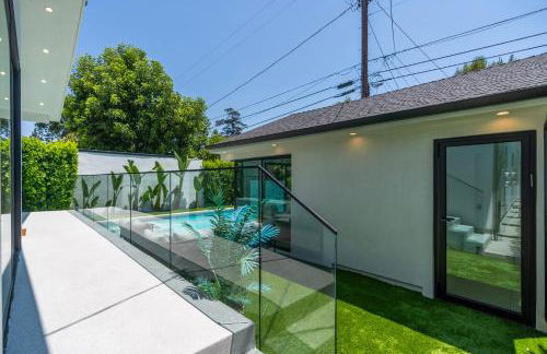 Modern Poolside Paradise - Foto 40