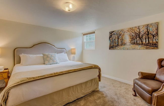 5BR Mnt Viewsdowntown Luxuryfirepit & RV Parking - Photo 19