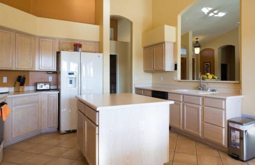 Spacious golf course house with pool heater, spa - Foto 10