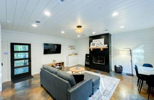 the RISER - BRAND NEW Modern Cabin in Broken Bow - Foto 34