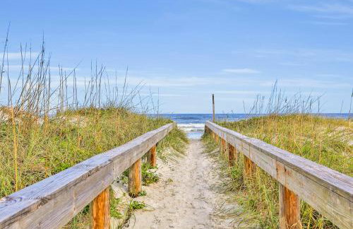 Oceanfront condo with pool, amazing view, balcony & beach access - Foto 36