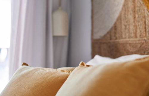 Slow Home Apartments - Photo 20