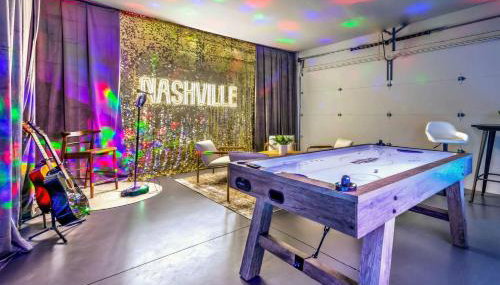 Skyline Views with Double Rooftop Deck & Game Room - Foto 4