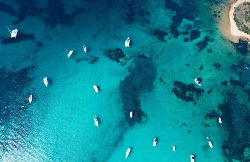 Seafront Villa - 5min to BRANDINCHI I Exclusive Garden I Private Beach I BBQ I Wi-Fi - Foto 36